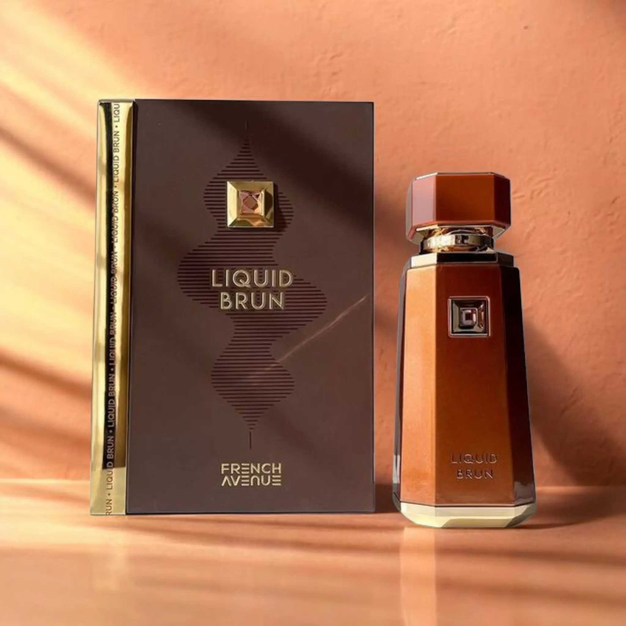 Liquid Brun L'Essence de l'Opulence